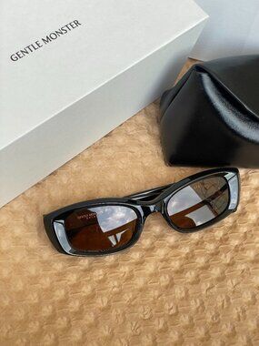 GENTLE MONSTER sunglasses with tea-tinted lense